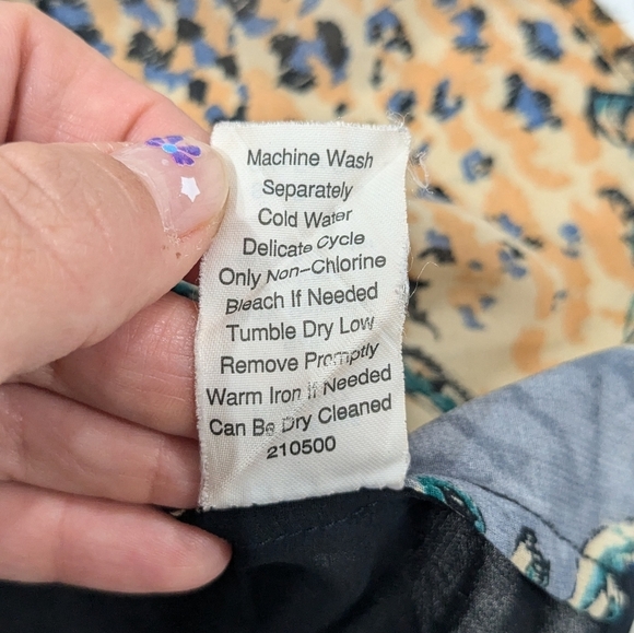 CAbi Gray Tan Animal Print Striped Chiffon Tank Top Blouse Sheer Lightweight S - Picture 8 of 8